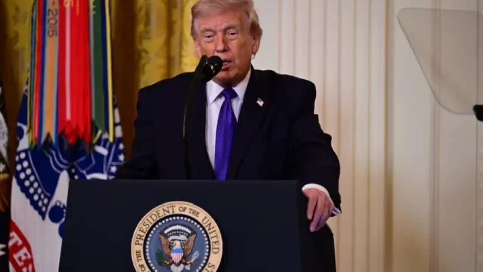 Trump afirma que seria uma ‘honra’ assumir o controle de Cuba