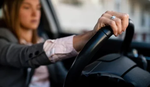 Direção defensiva começa com veículo em boas condições