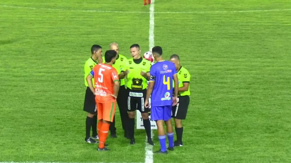 Guaporé e Rondoniense empatam em jogo de quatro gols