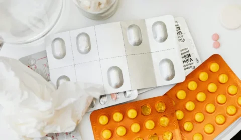 Preço dos remédios pode subir até 3,81% em abril; entenda o impacto no bolso