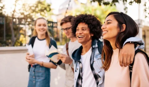 Governo federal reajusta bolsa de estágio e auxílio-transporte para mais de 14 mil estudantes