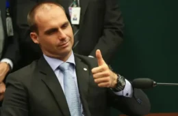 Moraes aciona PGR após fala de Eduardo Bolsonaro nos EUA