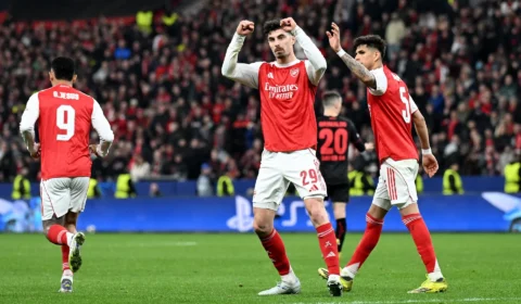 Leverkusen e Arsenal empatam no jogo de ida das oitavas da Champions League