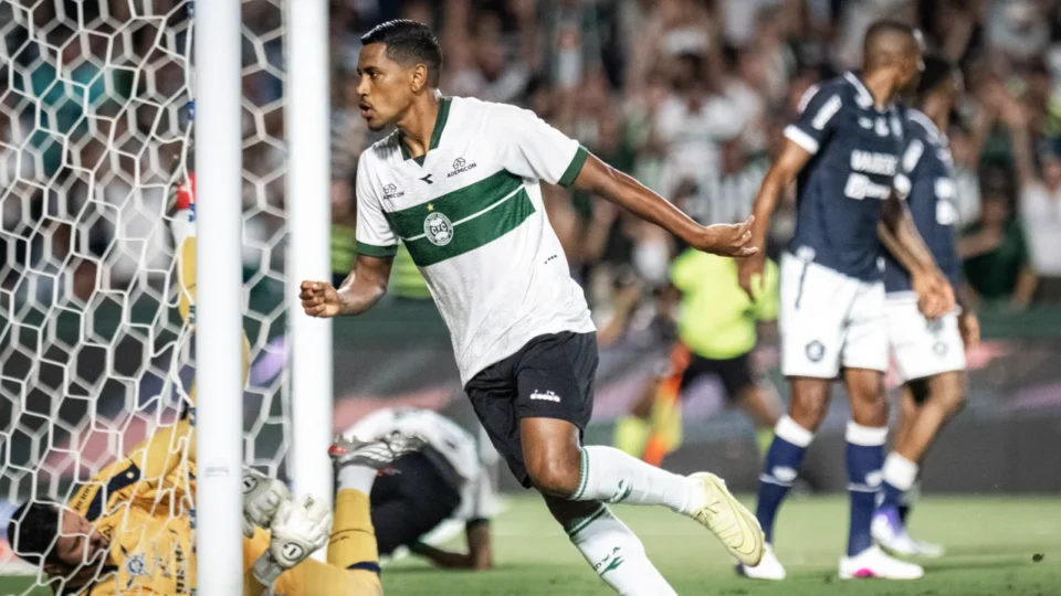 Coritiba vence o Remo no Couto Pereira pelo Brasileirão