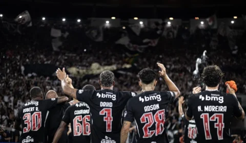 Vasco busca virada épica contra o Fluminense e vence clássico no Maracanã