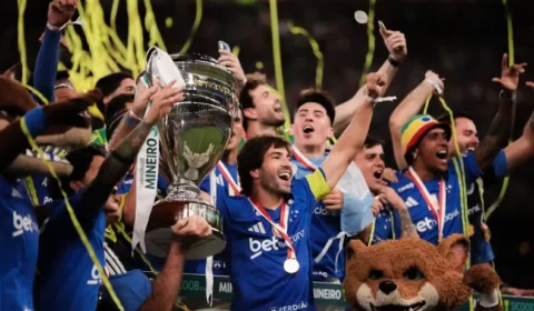 Cruzeiro vence o Atlético no Mineirão e conquista o Campeonato Mineiro