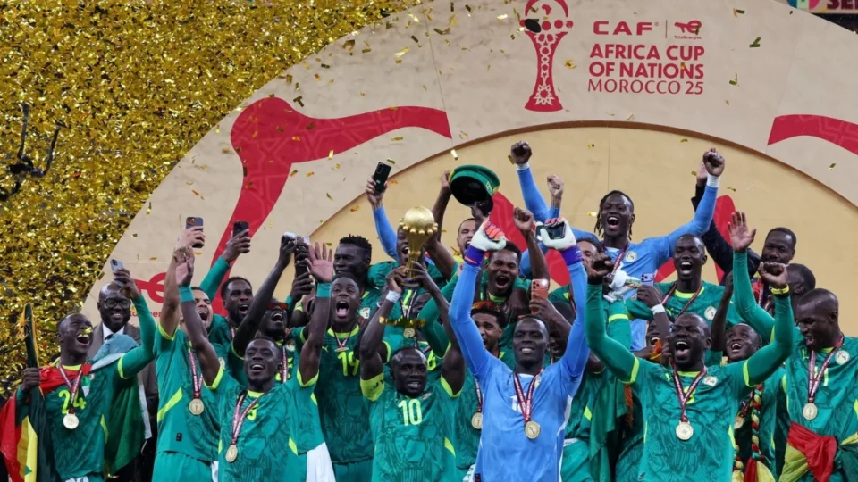 CAF retira título de Senegal e declara Marrocos campeão após tapetão por W.O.