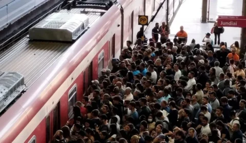 Passageiro morre após passar mal em estação da Linha 7-Rubi em São Paulo