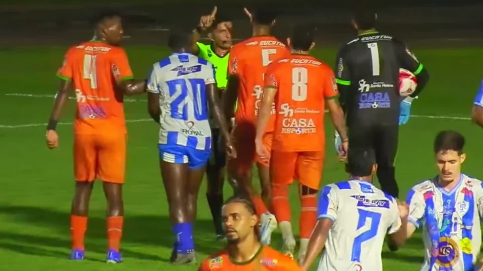 Ji-Paraná F.C. e Guaporé empatam e definem confrontos das semifinais