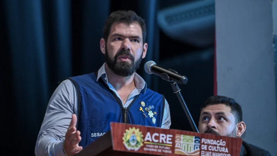 Queda de secretário no Acre expõe crise profunda e escândalos na saúde pública