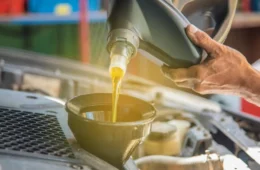 Troca de óleo no prazo evita prejuízos no motor