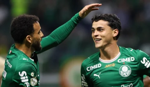 Palmeiras atropela Jacuipense no Allianz Parque e coloca um pé nas quartas