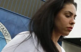 Caso Henry Borel: Monique Medeiros se entrega à polícia após STF manter prisão preventiva