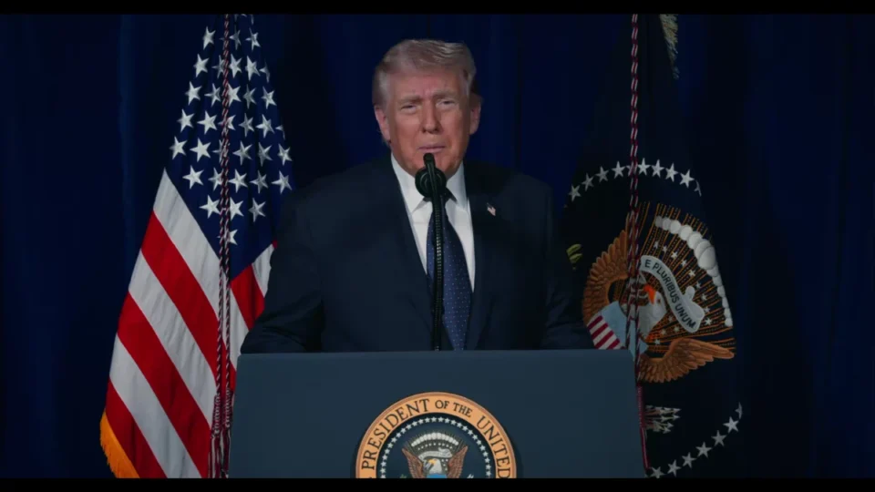 Trump diz que Irã pediu cessar-fogo, condiciona trégua e ameaça intensificar ataques