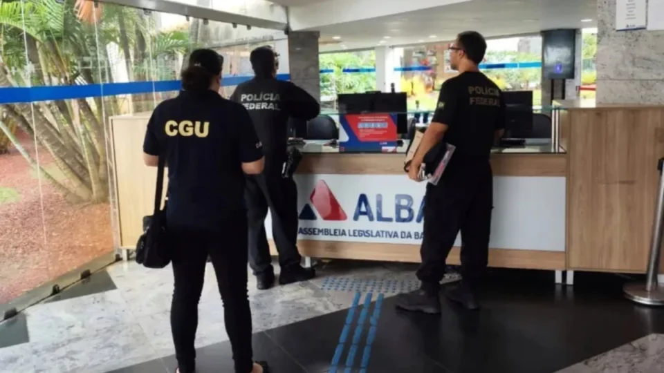 Ex-prefeito de Serrinha (BA) é investigado pela PF por suspeita de fraudes e desvio de verbas