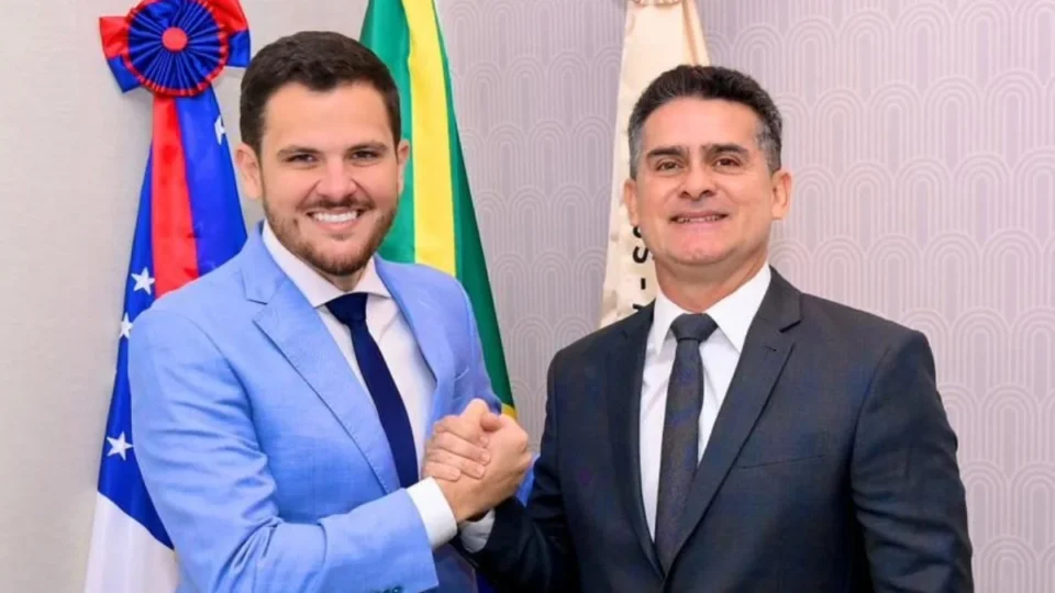 Renúncia de David e posse de Renato reconfiguram disputa pelo Governo do Amazonas