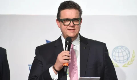 Wolney Queiroz desiste de candidatura e segue no governo Lula à frente da Previdência