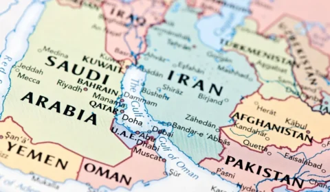 ONU avalia uso da força no Estreito de Ormuz em meio à escalada no Oriente Médio