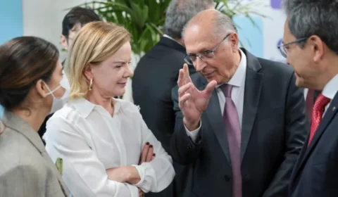 Lula exonera Gleisi Hoffmann e Geraldo Alckmin para disputa eleitoral de 2026