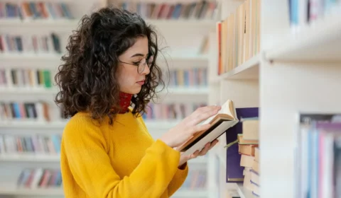 MEC lança aplicativo gratuito com 8 mil livros e amplia acesso à leitura no Brasil