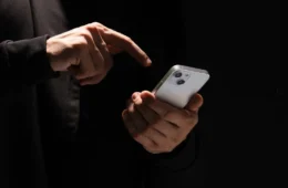 Professor é preso suspeito de vazar fotos íntimas de aluna em faculdade