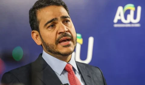 Indicação de Jorge Messias ao STF avança com parecer favorável no Senado