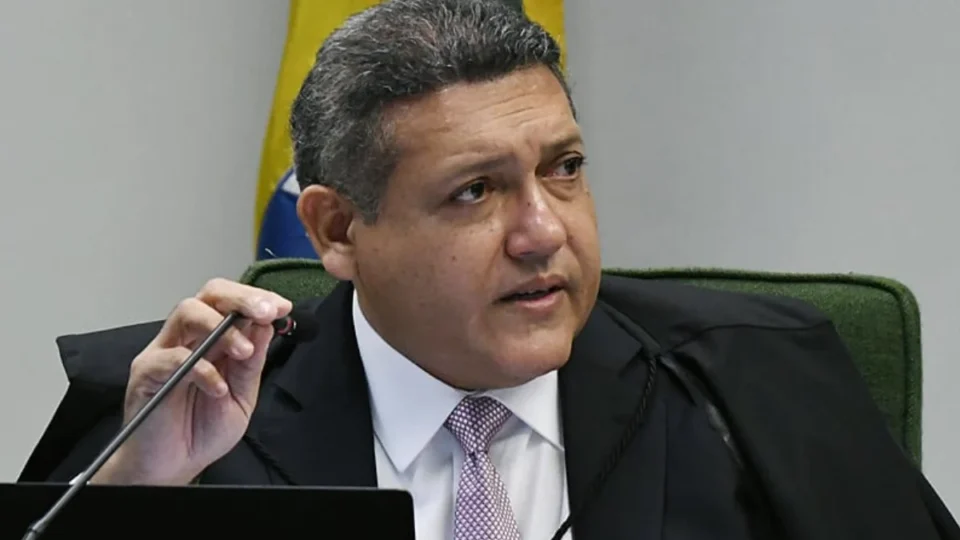 Nunes Marques abre investigação no STF sobre acusação contra ministro do STJ