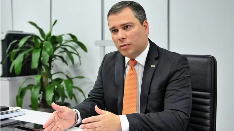 Ex-presidente do BRB segue preso após decisão unânime do STF