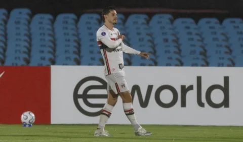 São Paulo supera chuva e retranca uruguaia para estrear com vitória na Sul-Americana