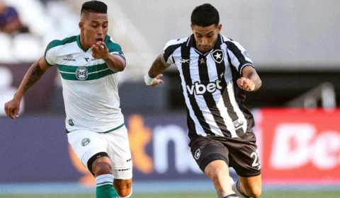 Botafogo e Coritiba empatam em duelo eletrizante com virada e falha bizarra