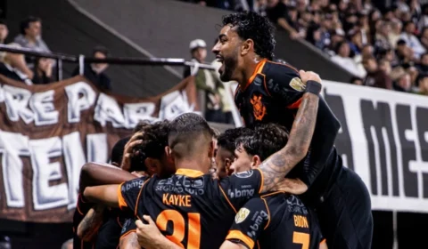 Corinthians supera pressão na Argentina e estreia com vitória na Libertadores