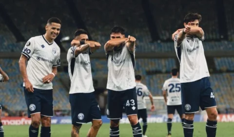 Fluminense sofre virada em casa e liga sinal de alerta na Libertadores