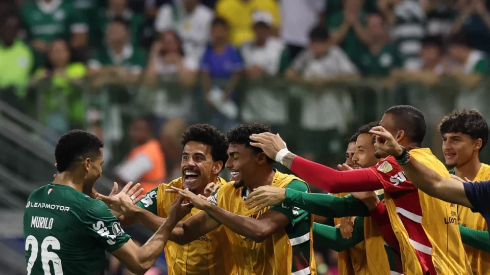 Palmeiras supera susto, vence o Sporting Cristal e assume a ponta do grupo na Libertadores