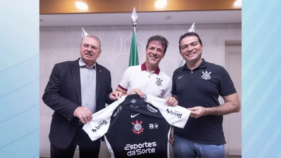 Corinthians oficializa Fernando Diniz como novo técnico para a sequência de 2026