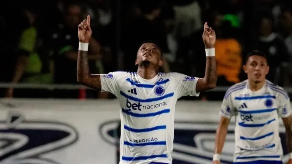 Cruzeiro vence o Remo no Baenão e afunda o Leão em crise na Série A