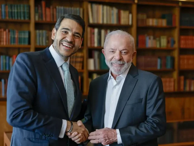 Em recado ao Senado, Lula insiste e anuncia que indicará Messias novamente ao STF