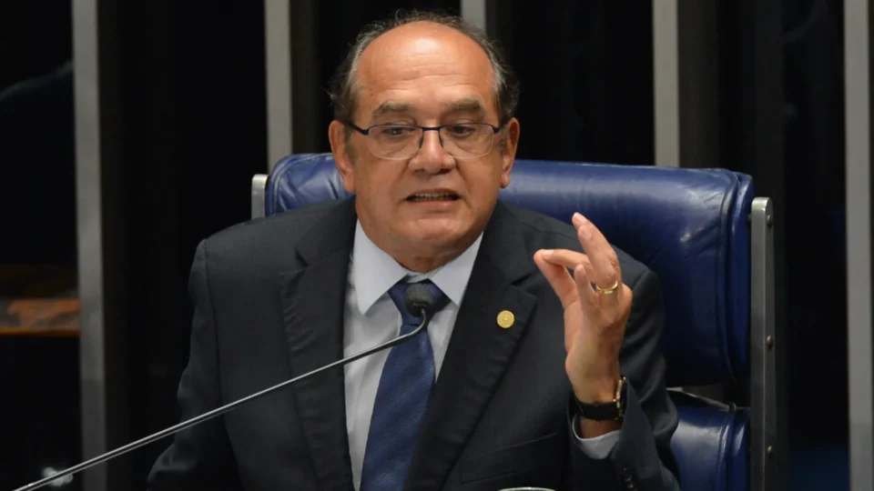 Gilmar Mendes valida escolas cívico-militares em SP, mas barra pagamento de policiais e exaltação militar