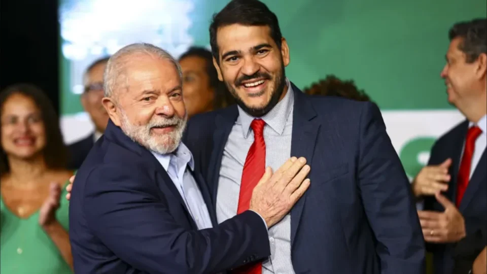 Lula pede permanência de Messias e estuda cenários para o ministro