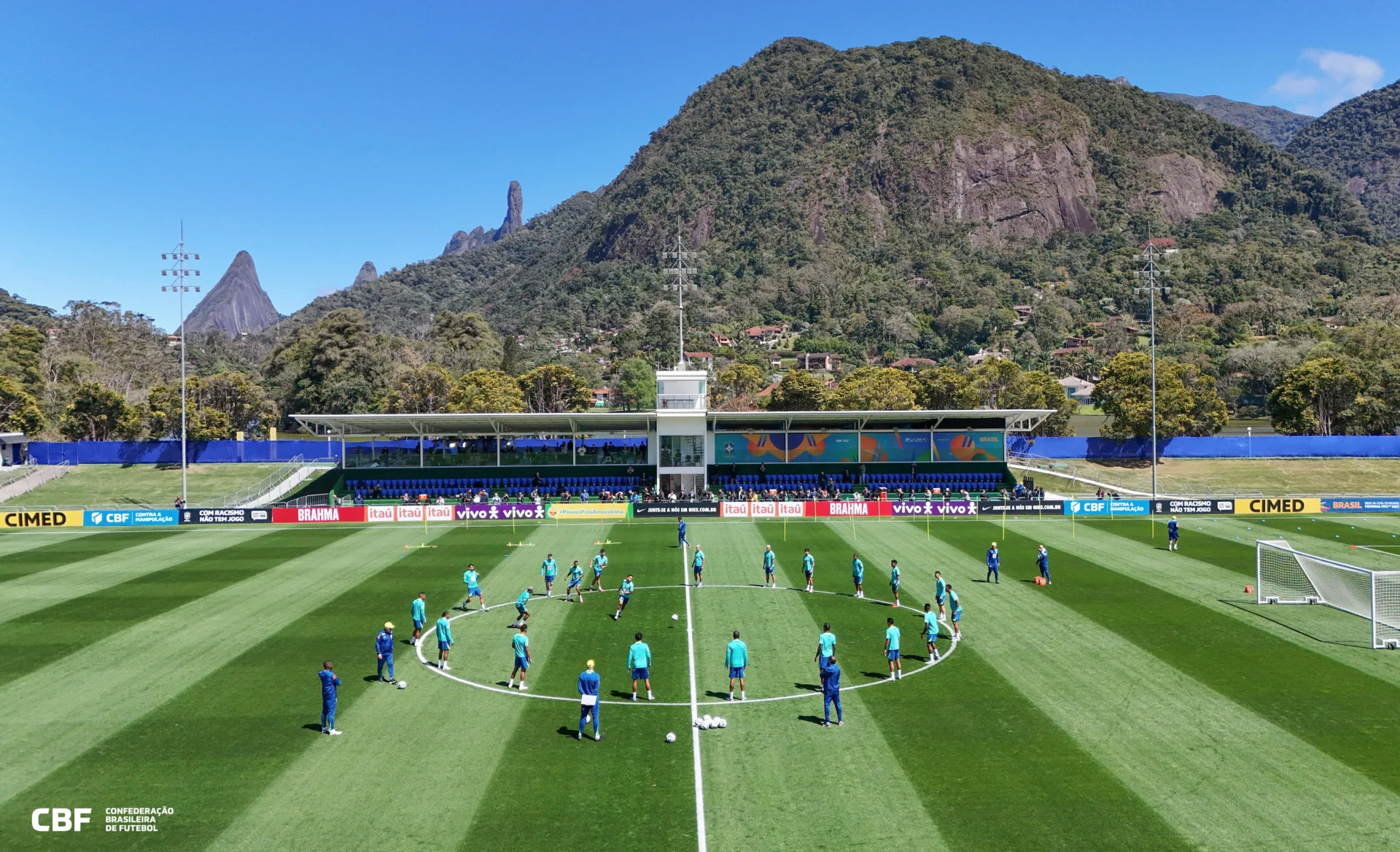 Seleção inicia apresentação na Granja Comary confira quem já chegou na ...