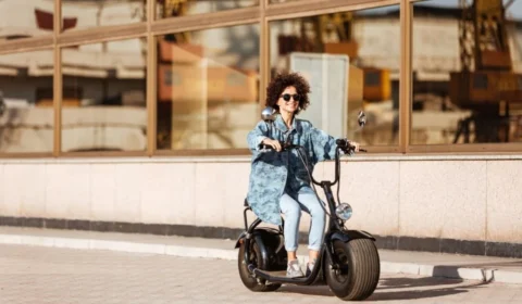 Interesse por motos elétricas dispara e supera 7 milhões de buscas no Brasil
