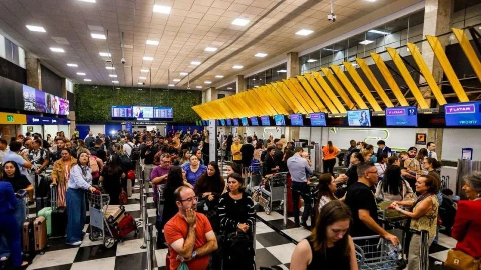 OVERBOOKING: passageiros denunciam transtornos e falta de assistência em aeroportos