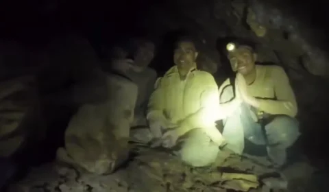 Cinco pessoas são resgatadas com vida após ficarem presas em caverna inundada no Laos