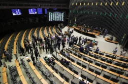 PL acusa PT de ‘hipocrisia’ em debate sobre fim da escala 6×1 e cobra apoio a jornada 4×3