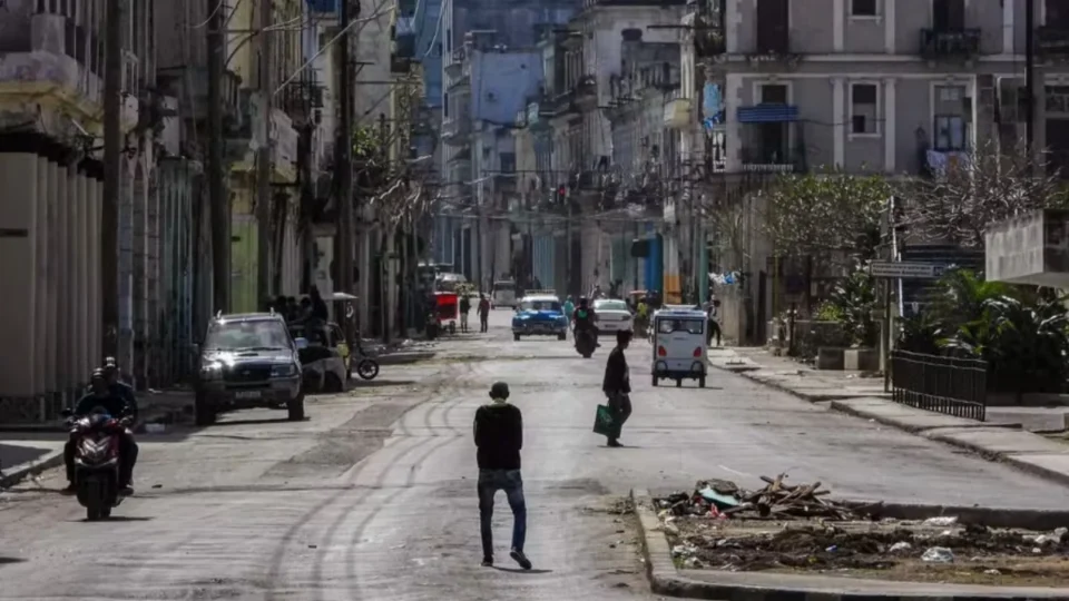 União Europeia destina milhões para ajuda humanitária em Cuba após furacão