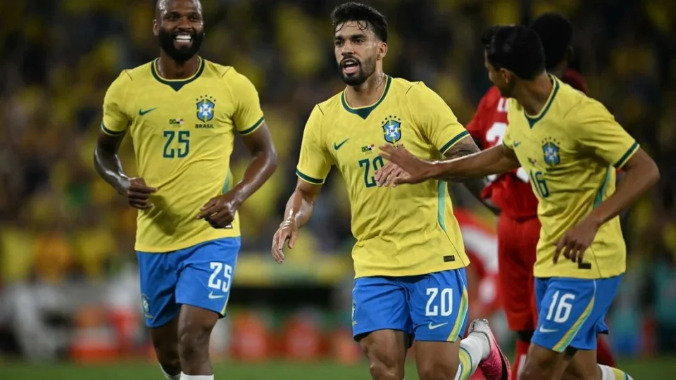 Brasil vence Panamá em amistoso preparatório para o Mundial no Maracanã