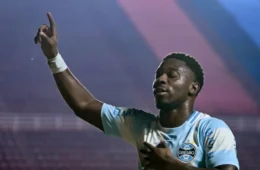 Grêmio vence fora e embala na Sul-Americana