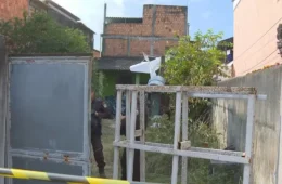 Avião de pequeno porte cai em Nova Iguaçu e deixa mortos na Baixada Fluminense