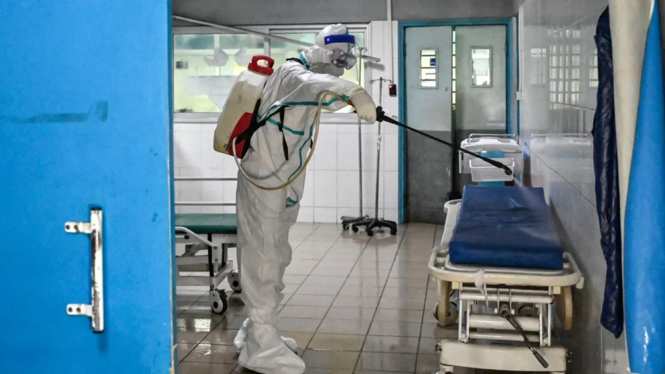 Caso suspeito de ebola mobiliza autoridades de saúde em São Paulo e acende alerta sanitário