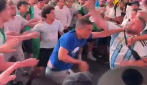 Torcedores da Argentina e Argélia trocam socos em Nova York antes de estreia no torneio mundial