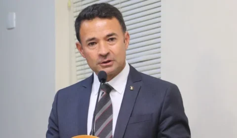 “Vocês vão prestar contas para Deus”: vice-prefeito de SP, Mello Araújo, viraliza com ataques a políticos e citação ao caso Master
